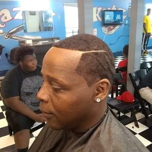 Meet your Posher, Derrick